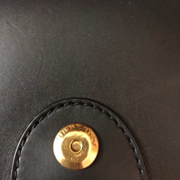 Burberry hand bag. Carried only once, EXCELLENT! - Picture 8 of 8